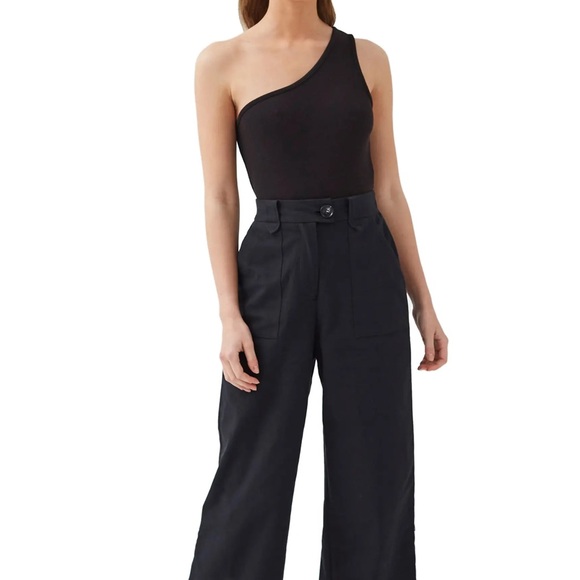 One-Shoulder Ribbed Bodysuit - Picture 6 of 7